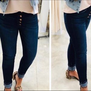 2 pairs KanCan skinny jeans.